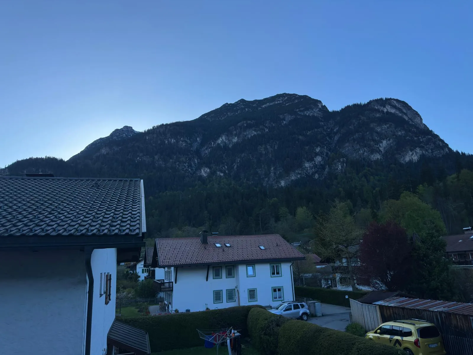 Blick vom Balkon der Ferienwohnung Königstandblick auf die Umgebung
